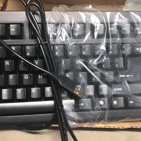 🆕 Chicony Computer Keyboard - Picture 9 of 10